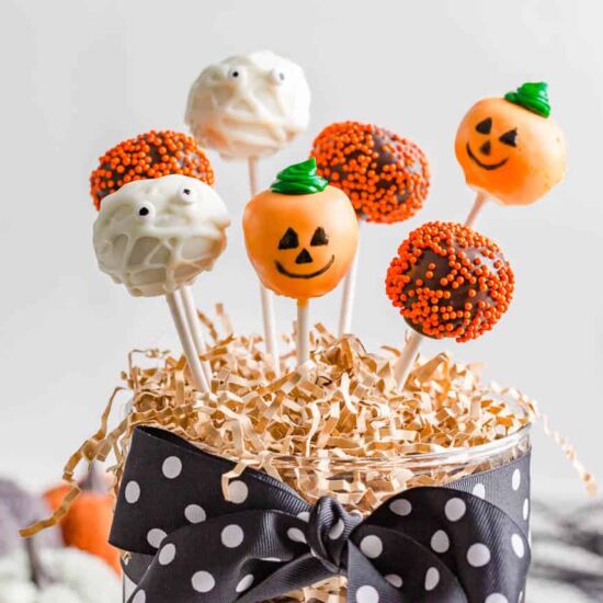 Halloween Cake Pops - Recipe photo by I Heart Naptime