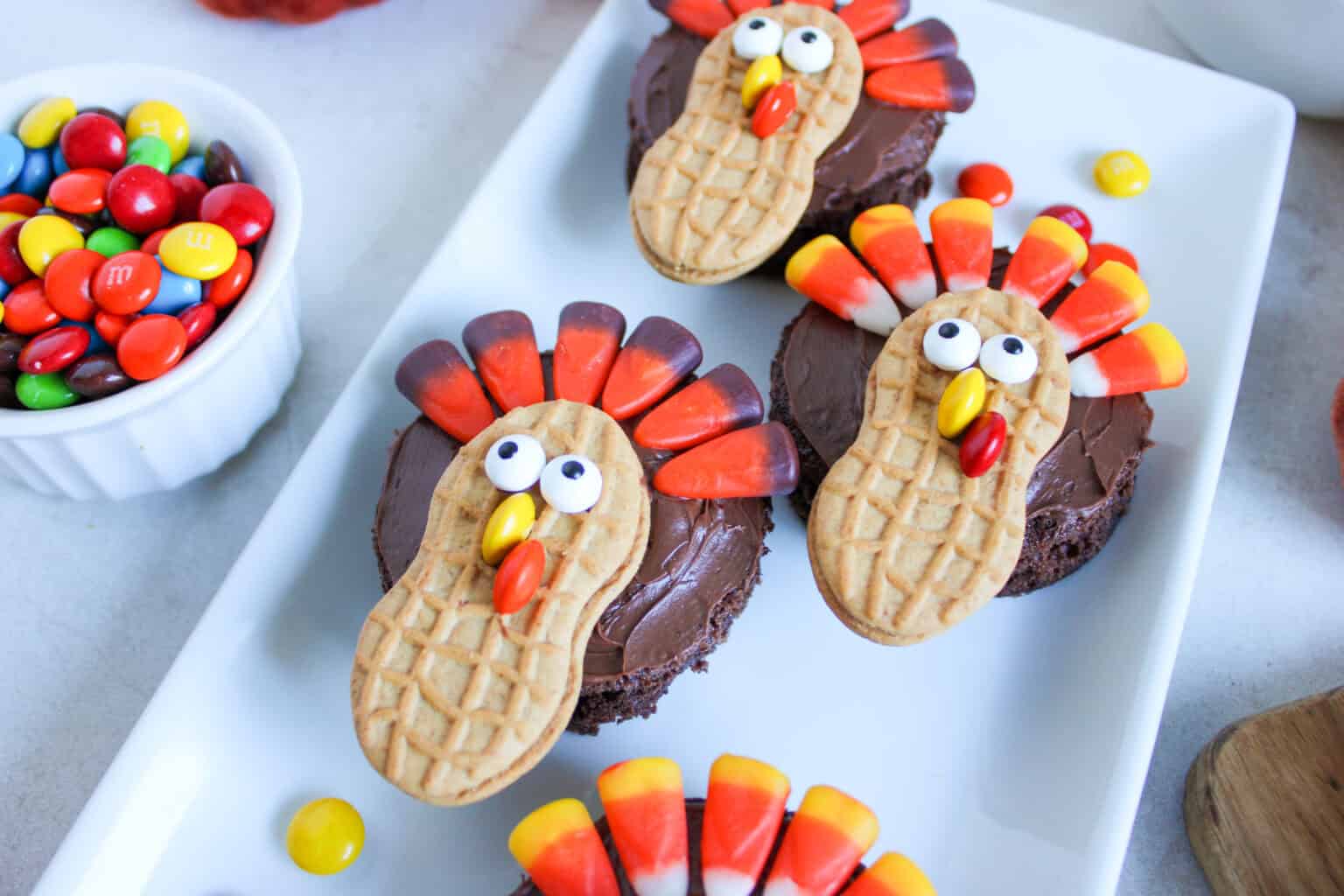 Turkey Brownie Cupcake - Recipe photo by jenn@cookwhatyoulove.com