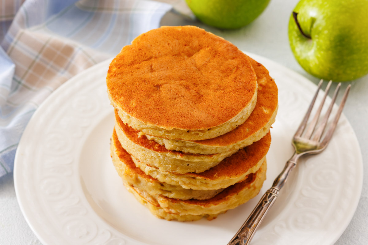 Apple Pancakes - Recipe photo by jenn@cookwhatyoulove.com