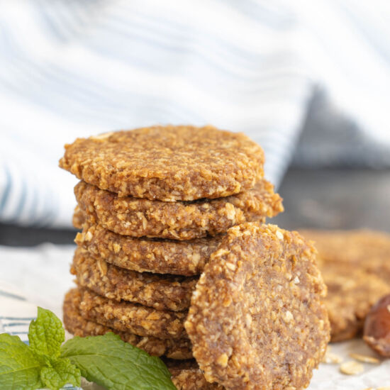 Oatmeal Date Cookies - Recipe photo by CallMePMc