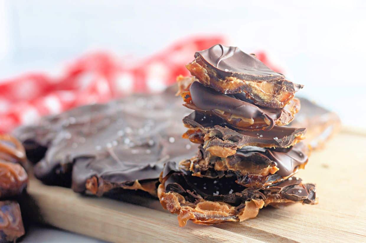 Peanut Butter & Date Chocolate Bark - Recipe photo by jenn@cookwhatyoulove.com