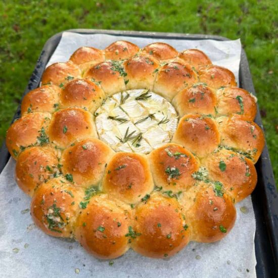 Baked Camembert Dough Ball Wreath - Recipe photo by saltbuttersmoke