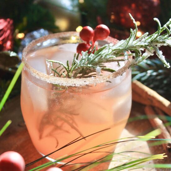 Holly Jolly Christmas Margaritas - Recipe photo by Red Wine Dragons
