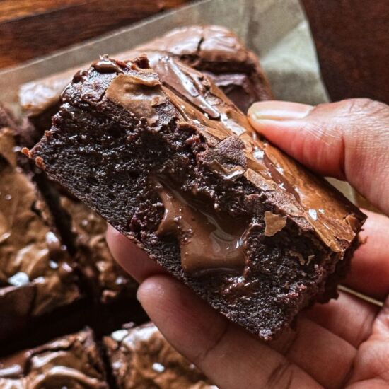 Fudgy Brown Butter Brownies - Recipe photo by aflavorfulbite
