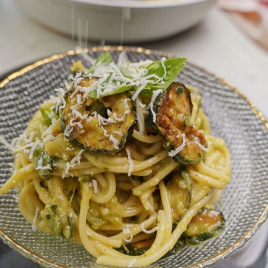 Spaghetti alla Nerano - Recipe photo by Vegtasty