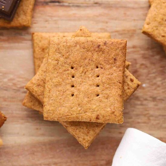 Spelt Graham Crackers - Recipe photo by oatmealwithafork