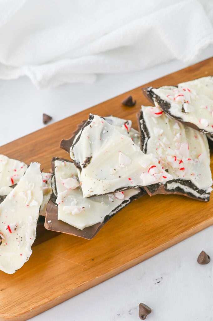 Oreo Peppermint Bark - Recipe photo by The Cookin Chicks