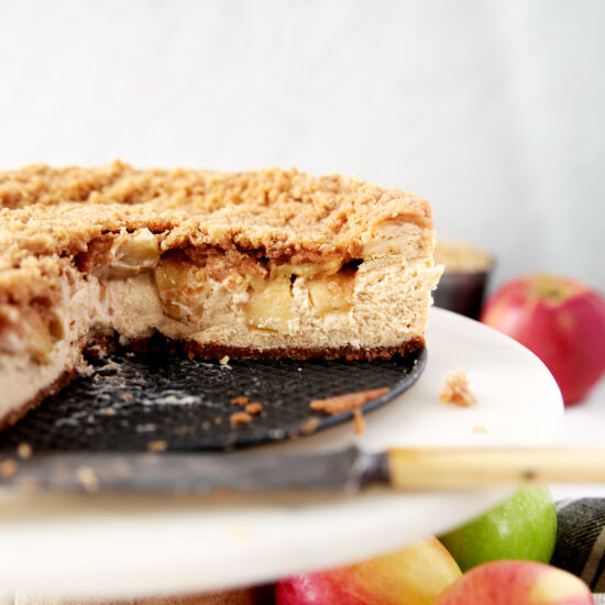 Apple Crisp Cheesecake - Recipe photo by The Merrythought