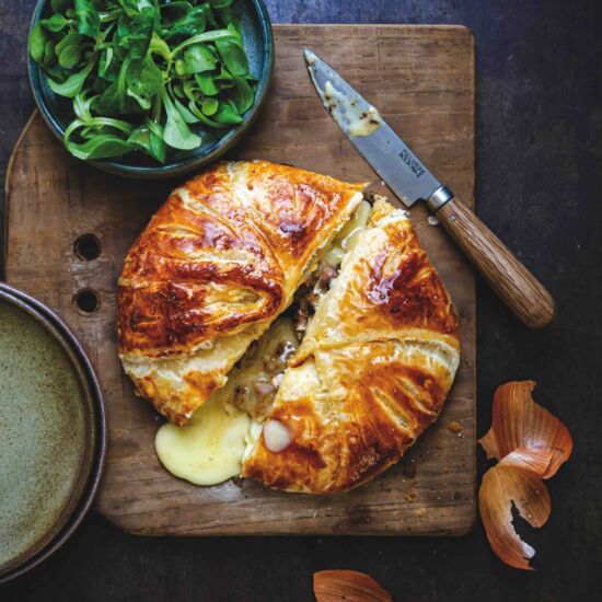 Camembert en Croûte with Lardons - Recipe photo by coolfooddude