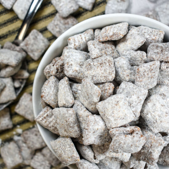 Puppy Chow - Recipe photo by bastecutfold