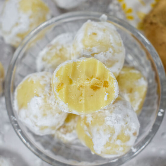 White Chocolate Ginger Truffles - Recipe photo by bastecutfold
