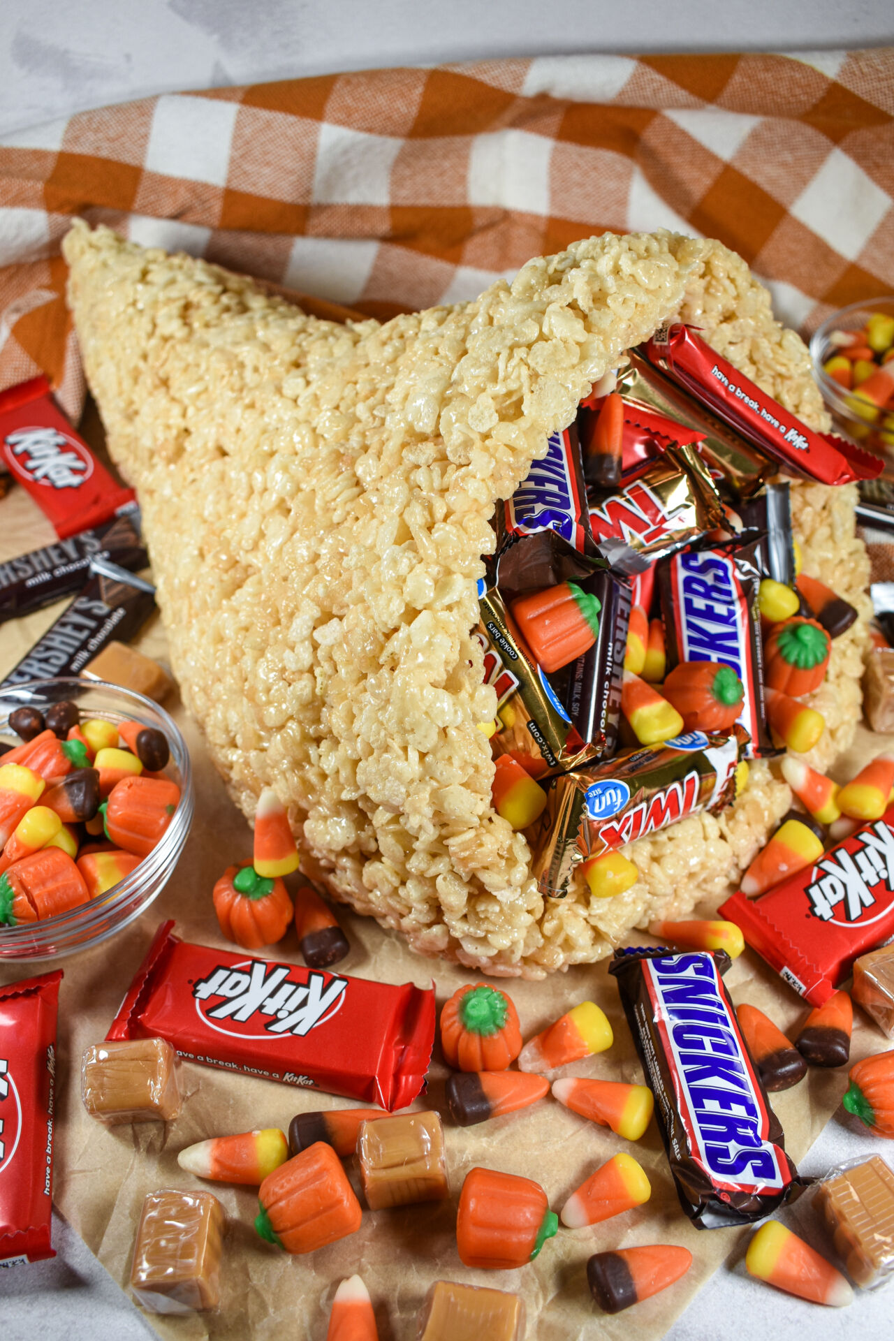 Krispie Treat Cornucopia - Recipe photo by bastecutfold