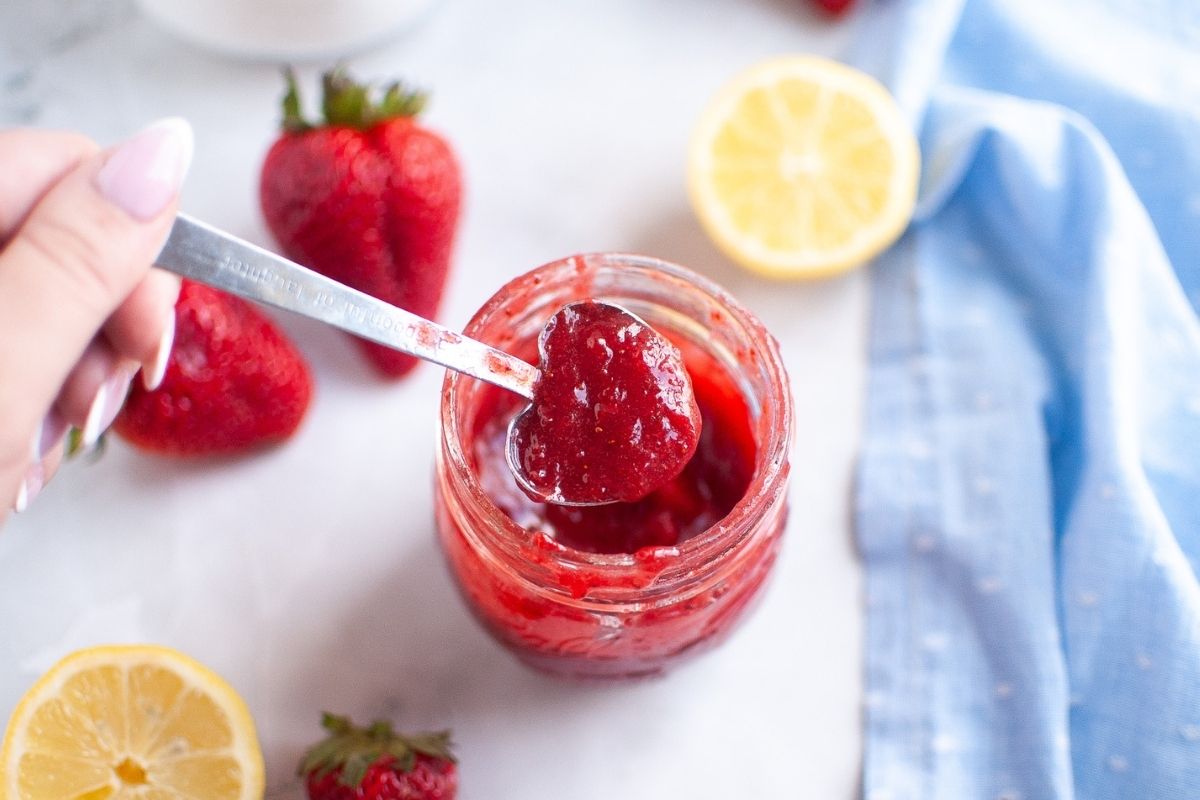 Strawberry Puree - Recipe photo by jenn@cookwhatyoulove.com