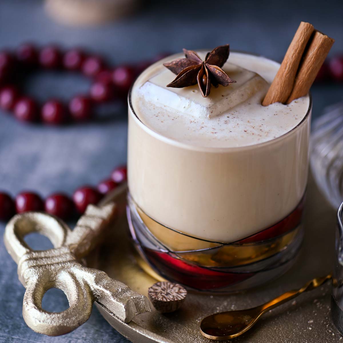 Holiday Eggnog White Russian - Recipe photo by brunchandbatter
