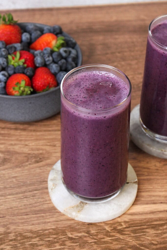 Strawberry Blueberry Smoothie - Recipe photo by thecandidcooks