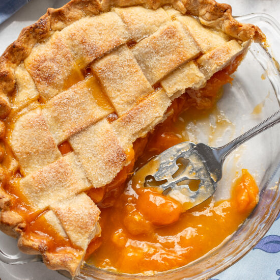 Apricot Pie - Recipe photo by Savingroomfordessert