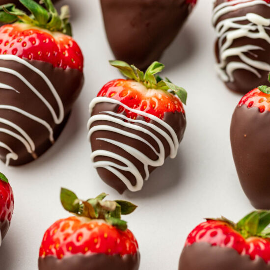 Easy Chocolate Covered Strawberries - Recipe photo by Abi Thiya