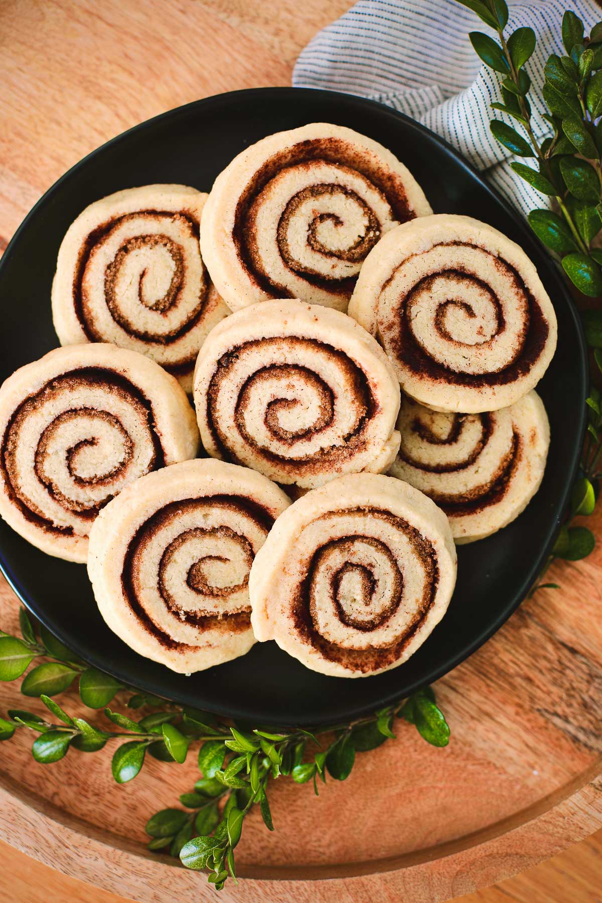 Cinnamon Pinwheel Cookies - Recipe photo by elleandpear