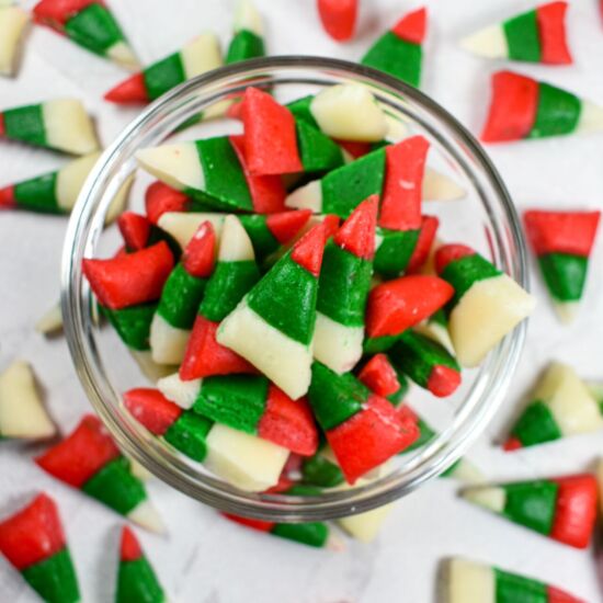Christmas Candy Corn - Recipe photo by bastecutfold