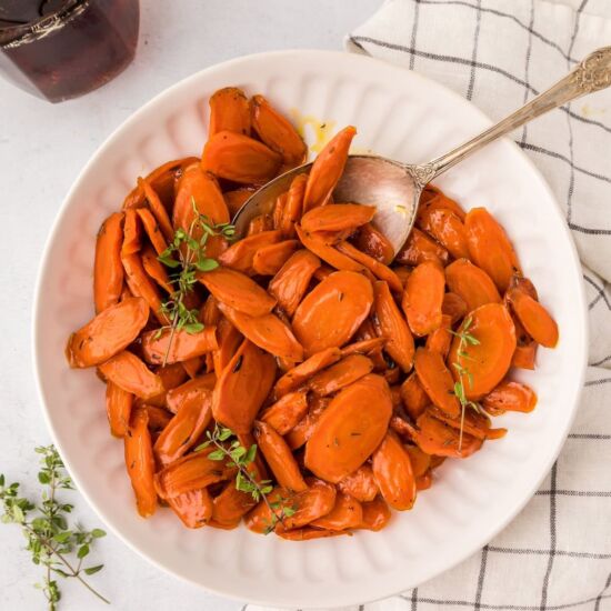 Maple Glazed Carrots - Recipe photo by livingchirpy