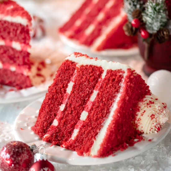 Red Velvet Cake with Frosting - Recipe photo by URBANBAKES