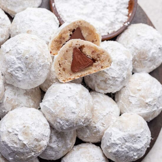 Snowball Kiss Cookies - Recipe photo by ihearteating