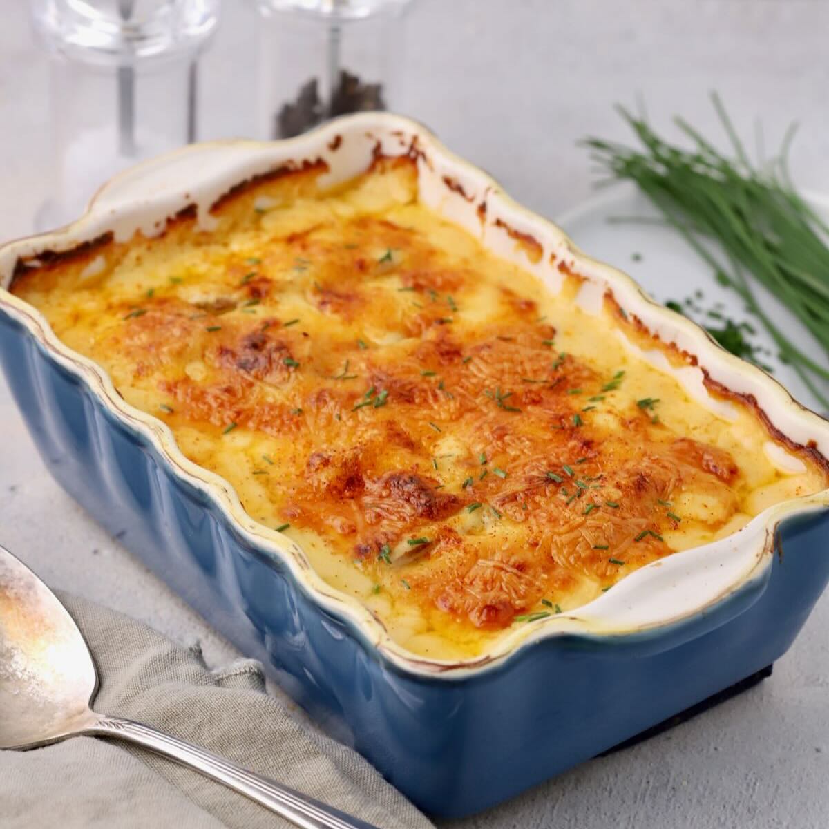 Cheesy Scalloped Potatoes - Recipe photo by Grits and Pinecones