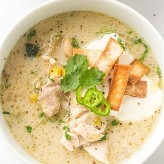 Slow Cooker White Chili Chicken - Recipe photo by jenn@cookwhatyoulove.com