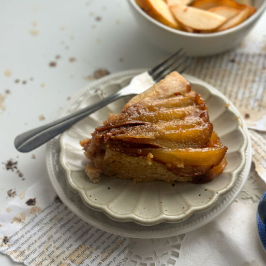 Pear Upside Down Ginger Cake - Recipe photo by amb.w