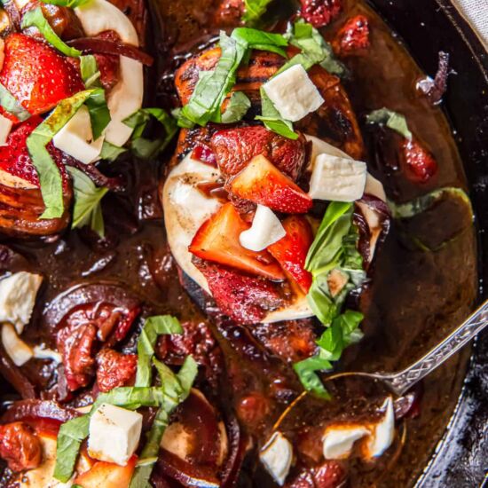 Strawberry Balsamic Chicken - Recipe photo by Easy Chicken Recipes