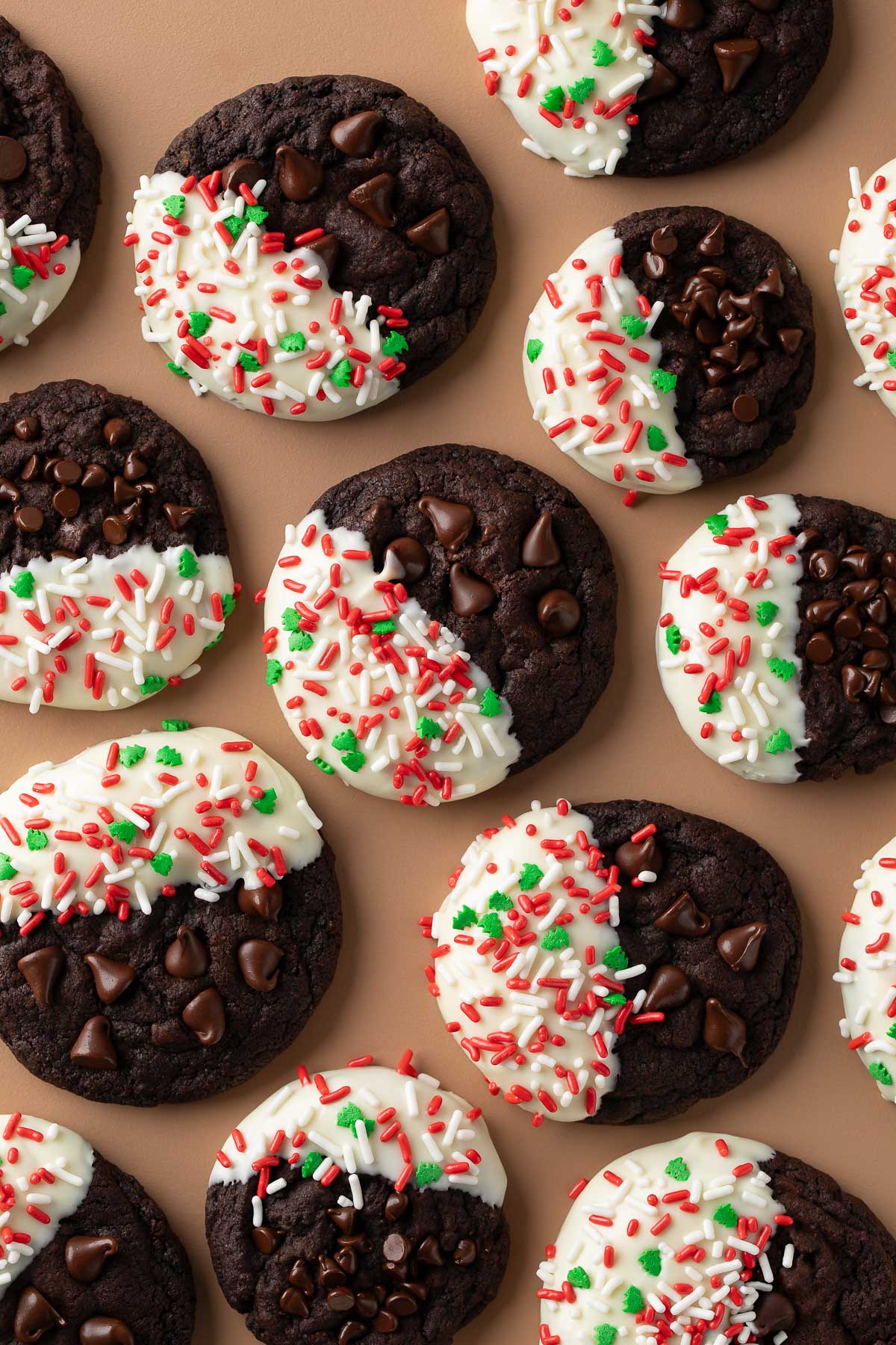 White Chocolate Christmas Cookies - Recipe photo by peasandcrayons