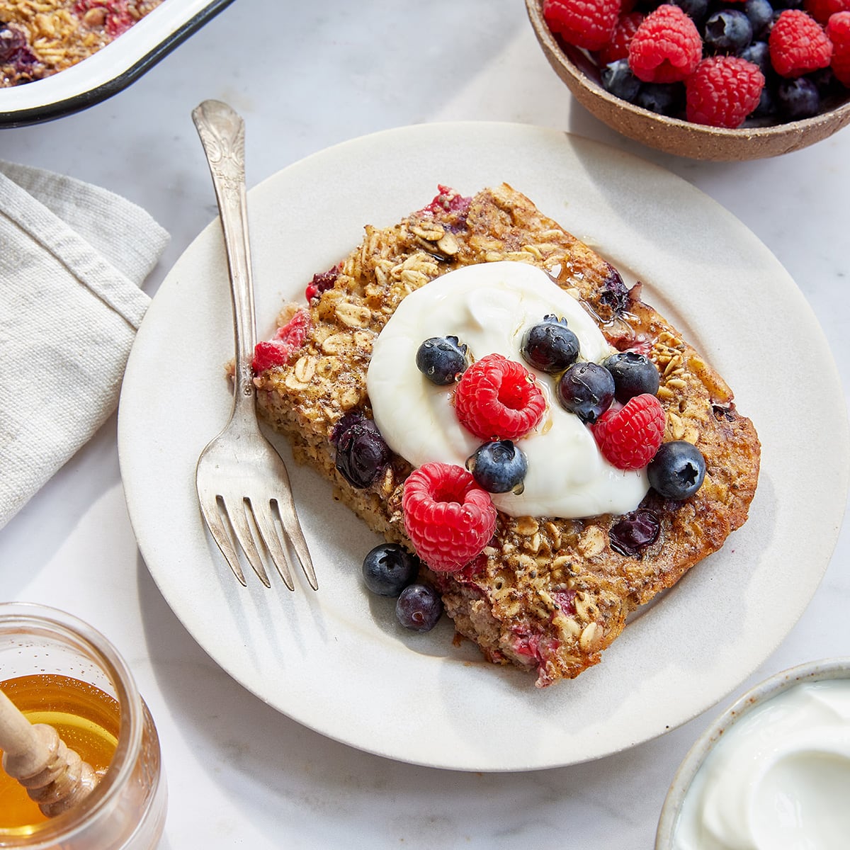 Baked Oats, Chia Seeds & Berries - Recipe photo by IrenaMacri