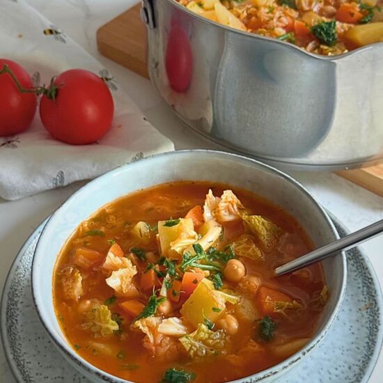Easy Vegan Cabbage Potato Soup - Recipe photo by JoinYourLife Food Recipes