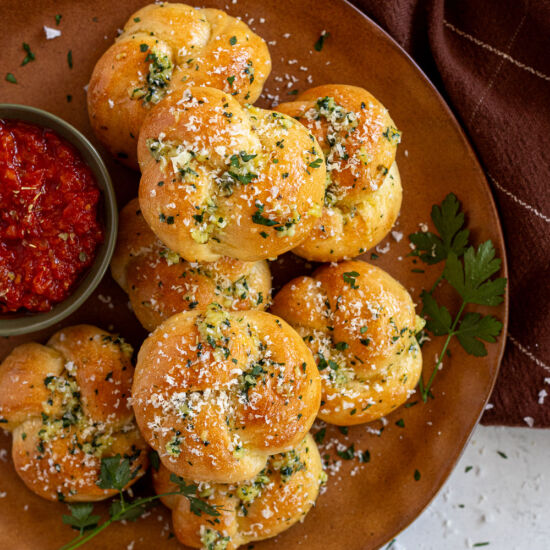 Homemade Garlic Knots - Recipe photo by pumpkinandpavlova