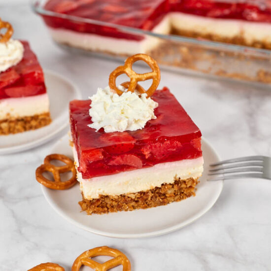 Strawberry Pretzel Salad - Recipe photo by jellojoy