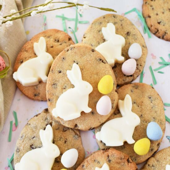 No-Spread Easter Egg Chocolate Chip - Recipe photo by Savvysavingcouple