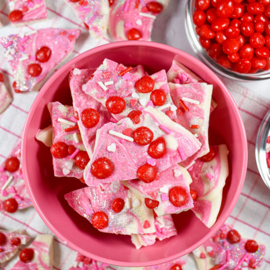 Cinnamon Red Hot Bark - Recipe photo by bastecutfold