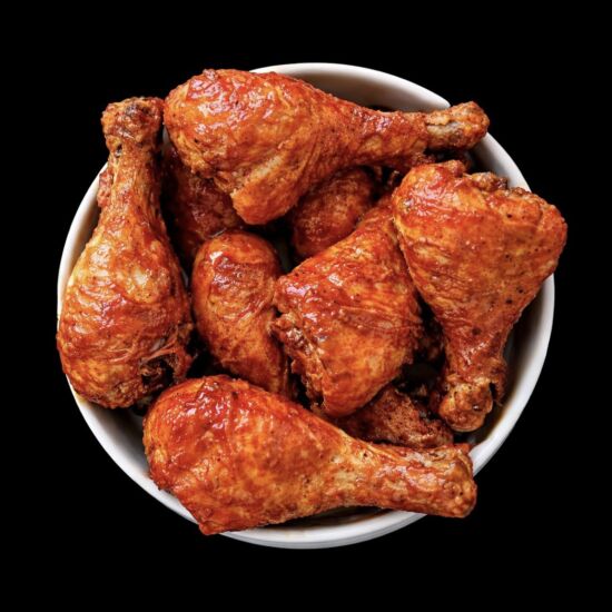 Buffalo Chicken Drumsticks - Recipe photo by TartinesetChampagne