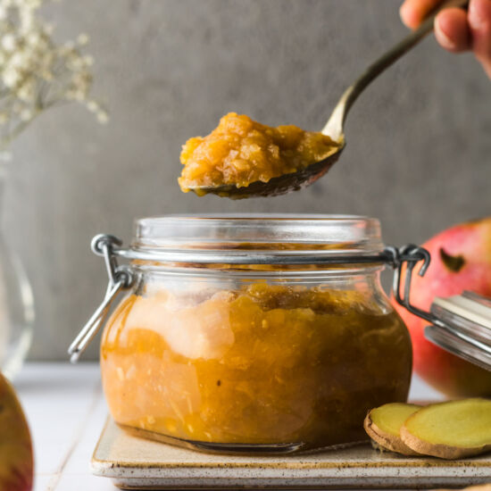 Apple Mango Chutney - Recipe photo by veggiejam