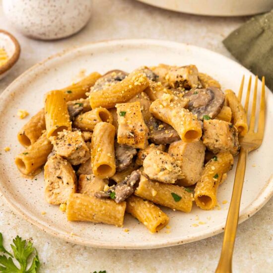 Chicken and Mushroom Pasta - Recipe photo by pumpkinnspice