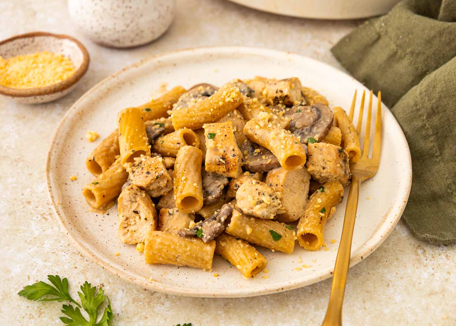 Chicken and Mushroom Pasta - Recipe photo by pumpkinnspice