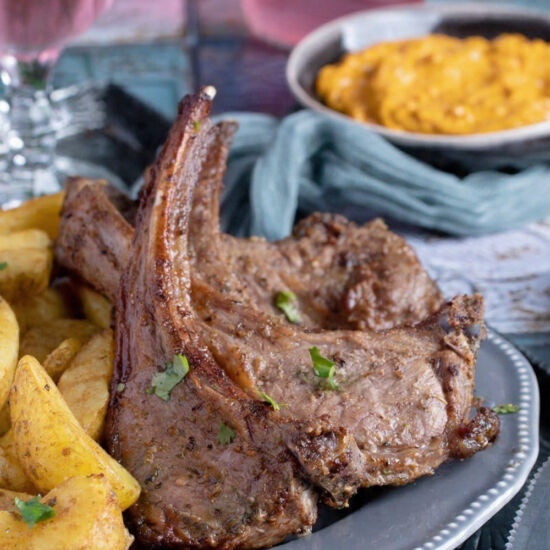 Oven-Roasted Lamb Chops - Recipe photo by amourdecuisine