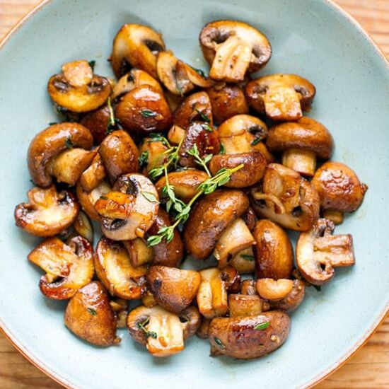 Thyme Mushrooms - Recipe photo by IrenaMacri