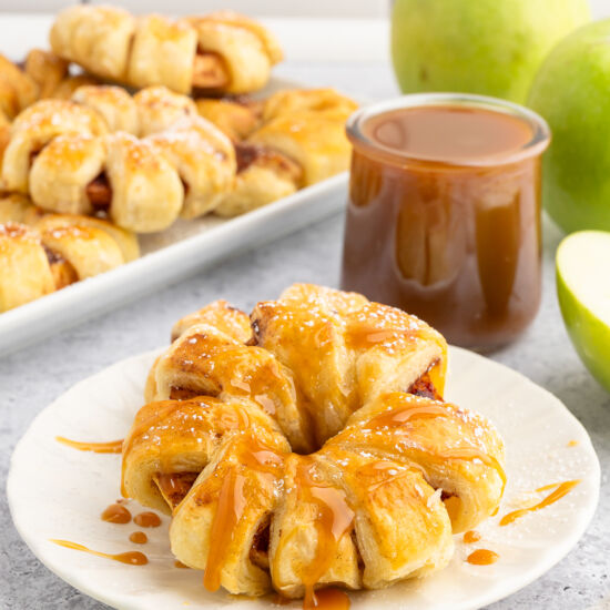 Air Fryer Puff Pastry Apple Rings - Recipe photo by Forktospoon
