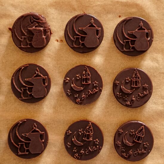 Mini Moulded Chocolate Truffles - Recipe photo by etfoodvoyage