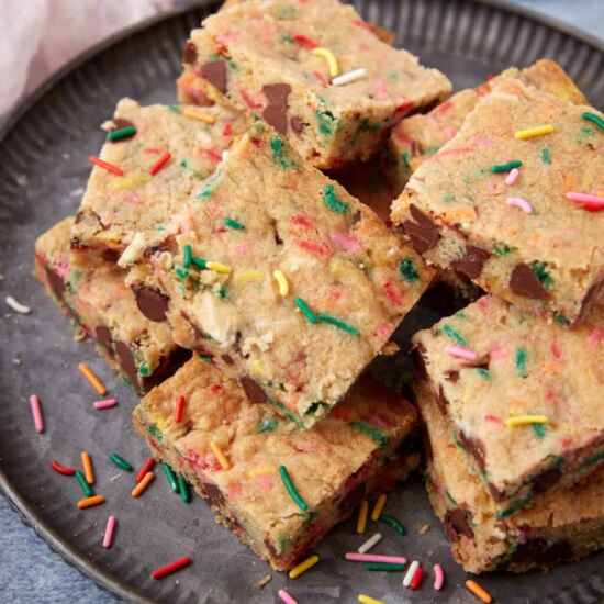 Chewy Chocolate Chip Blondies - Recipe photo by Barbara Curry