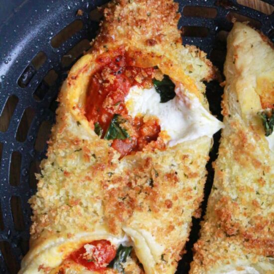 Easy Air Fryer Pizza Cannoli - Recipe photo by Forktospoon