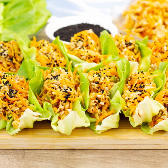 Vegetables with Tofu on Lettuce - Recipe photo by mecooks.com