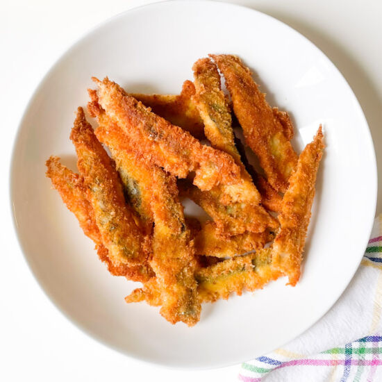 Crispy Anchovies in Breadcrumbs - Recipe photo by Katya Doberti