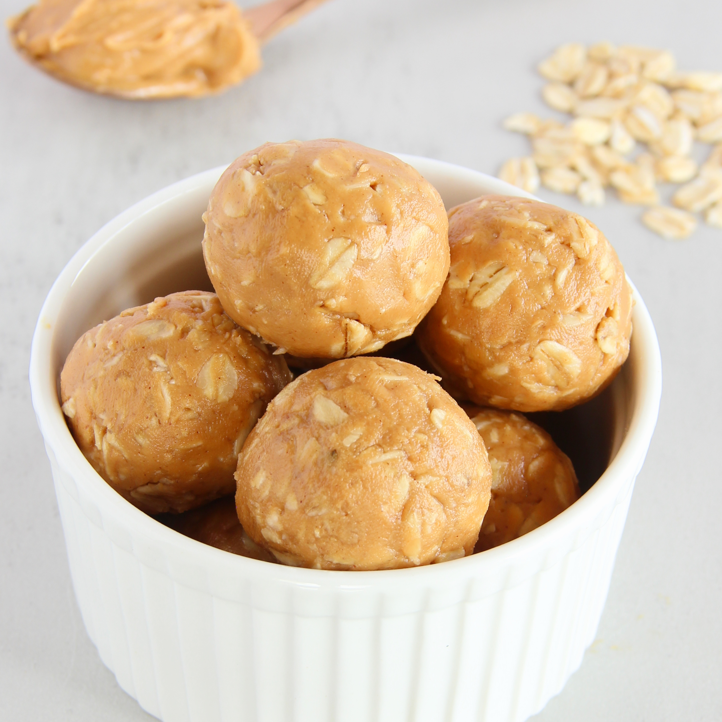Peanut Butter Oat Balls - Recipe photo by wetrinifood